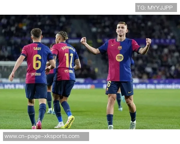 巴萨重返诺坎普纪念海报揭幕亚马尔弗里克库巴西齐聚一堂