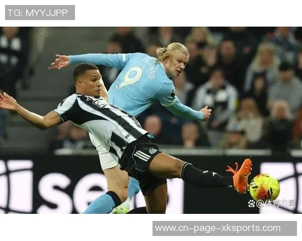 曼城球员哈兰德迪亚斯携手探访儿童医院捐赠超1300份温暖礼物