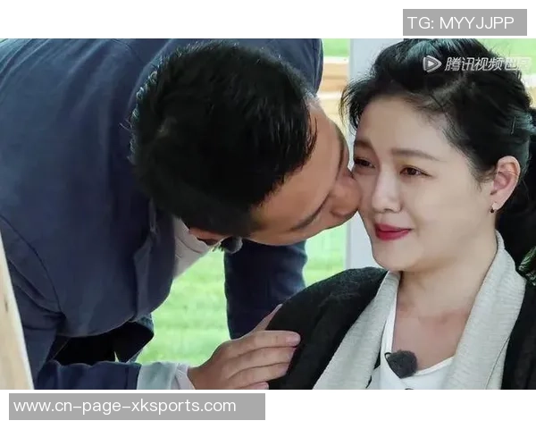 神奇的第71分钟吉马良斯与赖斯同场进球后甜蜜亲吻镜头瞬间 神奇的第71分钟吉马良斯与赖斯同场进球后甜蜜亲吻镜头瞬间